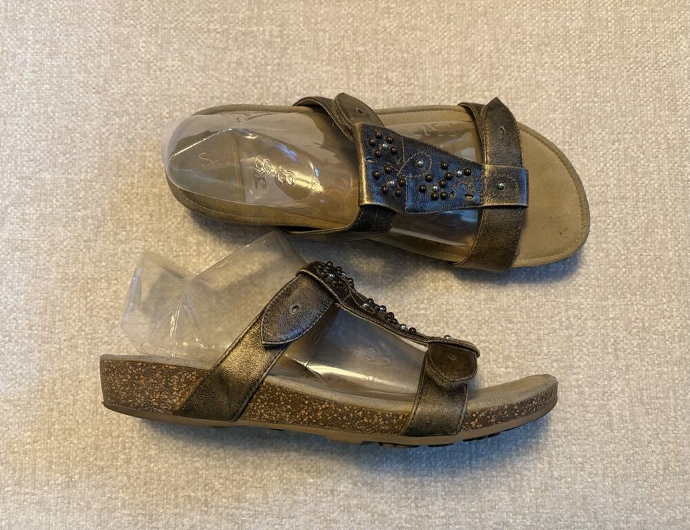 Aetrex Nikki Sandalistas Bronze Sandals Studded Comfort Slip-on Women’s 9 Boho